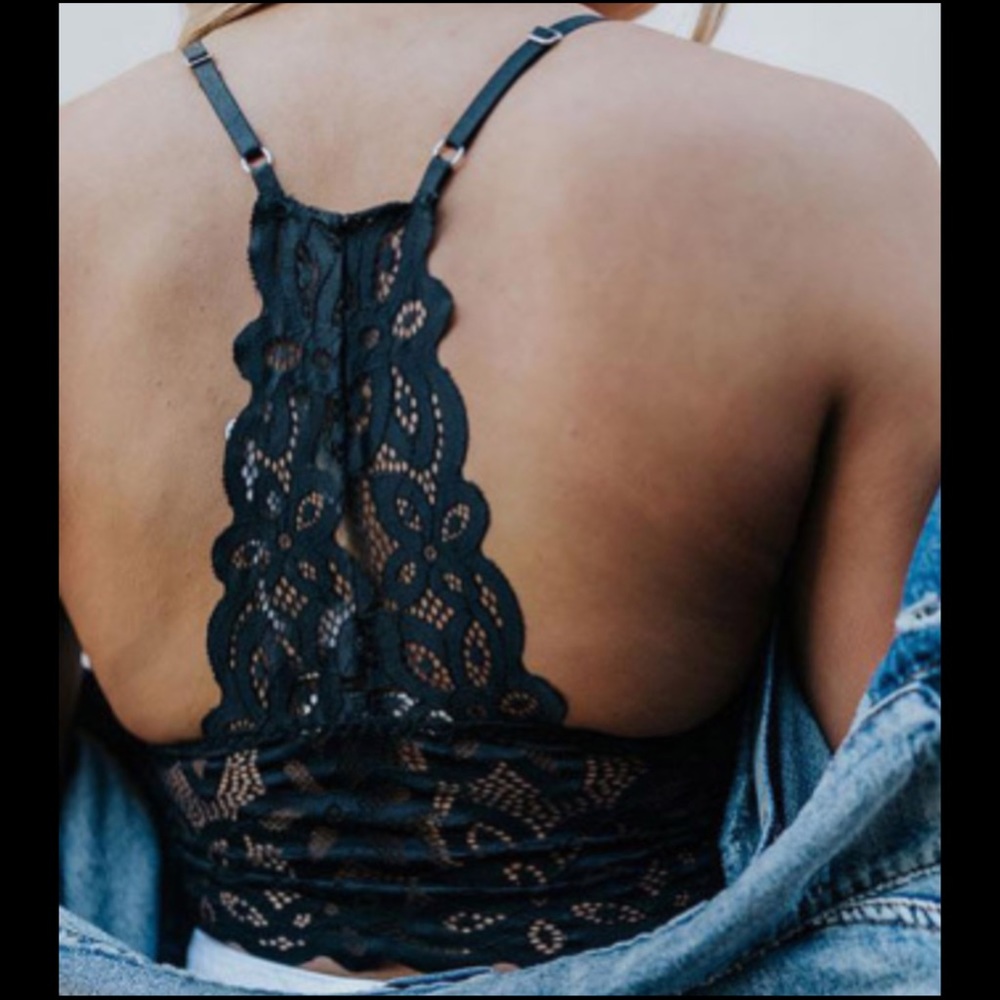 BLACK LACE FLORAL CROCHET SPAGHETTI-STRAP BRALETTE Size Small - Picture 2 of 13